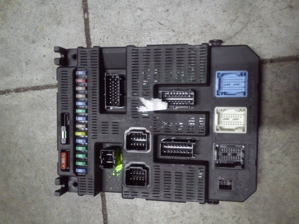 Modulo CITROËN C3 (FC_) | 02 - (172902).