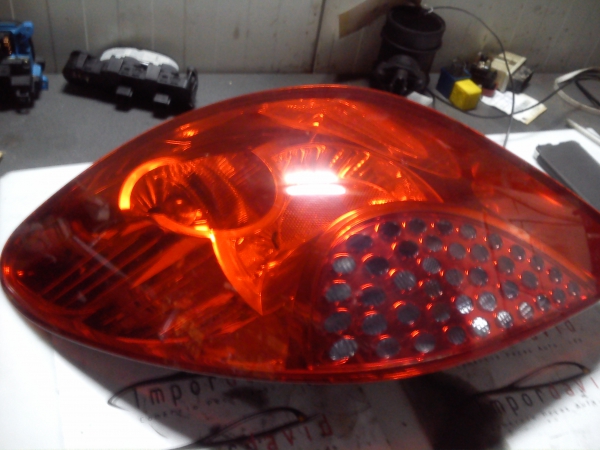 Farolim Stop Esq PEUGEOT 207 (WA_, WC_) | 06 - (20198494).