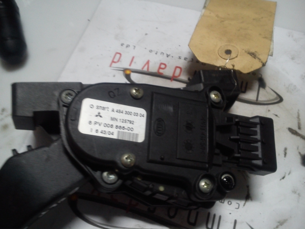 Pedal Electrico MITSUBISHI COLT VI (Z3_A, Z2_A) | 02 - 12 (20198642).