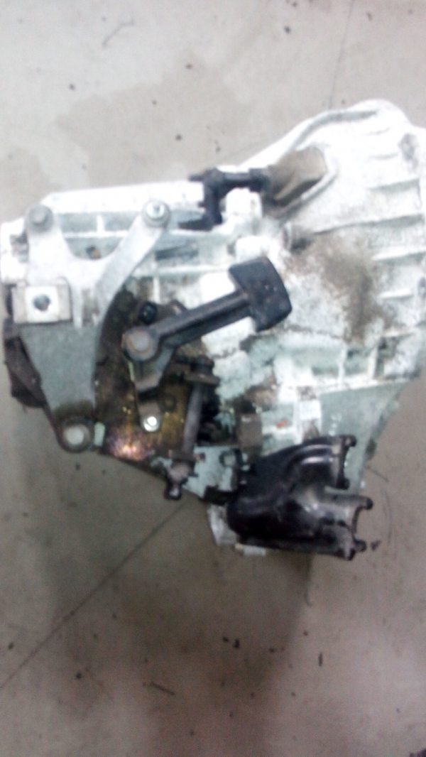 Caixa Velocidades / Kit Embraiagem FORD FOCUS II três volumes (DA_) | 05 - (20198747).