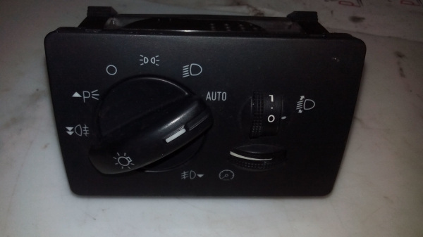 Interruptor de luz ( Tablier) ) FORD FOCUS II Combi (DA_) | 04 - (20198763).