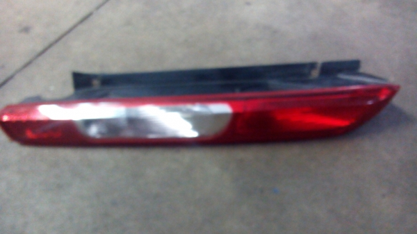 Farolim Stop Esq FORD FOCUS II (DA_) | 04 - (20199417).