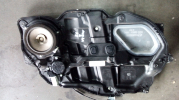 Elevador Frente Esq Electrico MAZDA 2 (DE) | 07 - (20199792).