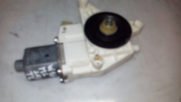 Motor De elevador MERCEDES-BENZ M-CLASS (W164) | 05 - (20200148).
