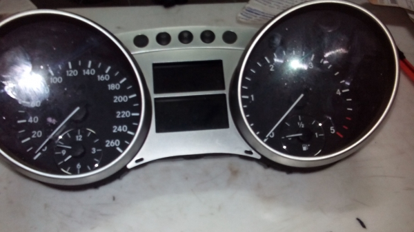 Quadrante MERCEDES-BENZ M-CLASS (W164) | 05 - (20200240).