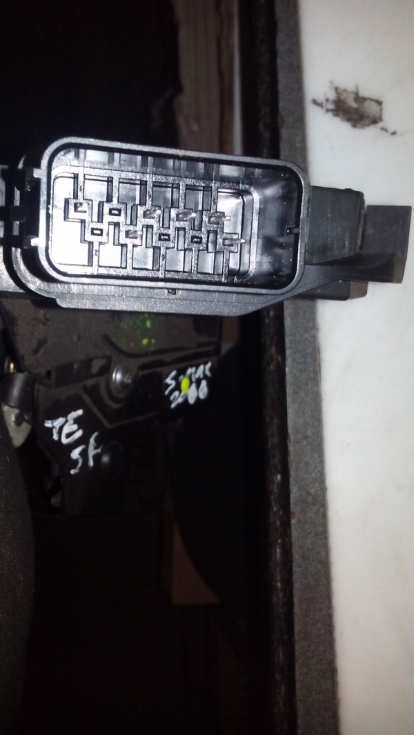 Fecho da Porta Trás Esq FORD S-MAX | 06 - (20200274).