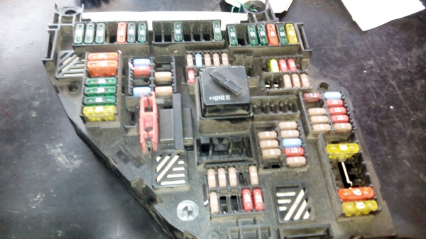 Caixa dos Fusíveis BMW 5 Touring (F11) | 10 - (20201157).