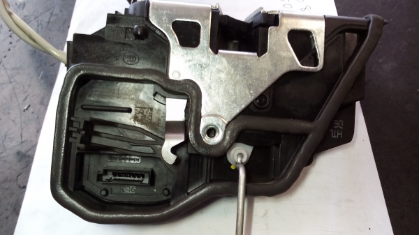 Fecho da Porta Trás Dto BMW 5 Touring (F11) | 10 - (20201270).