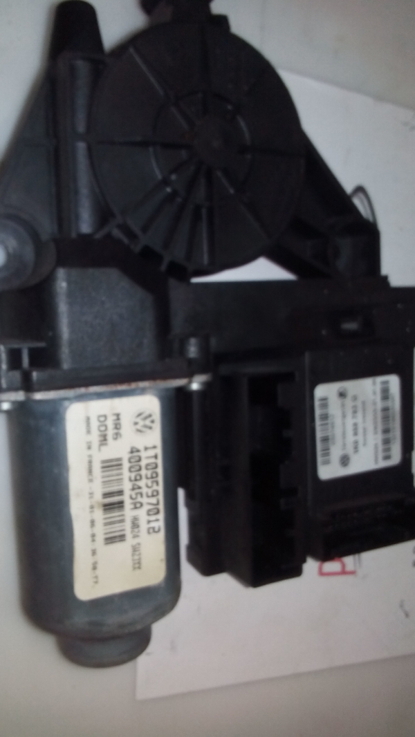 Motor Elevador Frt. Esq. SKODA OCTAVIA Combi (1Z5) | 04 - 13 (20202116).