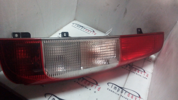 Farolim Stop Dto MERCEDES-BENZ VITO Autocarro (W639) | 03 - (20202946).