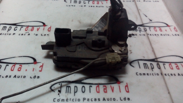 Fecho da Porta Frente Dto OPEL ASTRA H | 04 - (20203391).