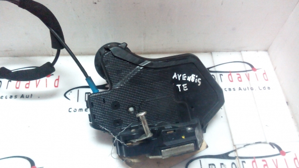 Fecho da Porta Trás Esq TOYOTA AVENSIS (T25_) | 03 - 08 (20203522).