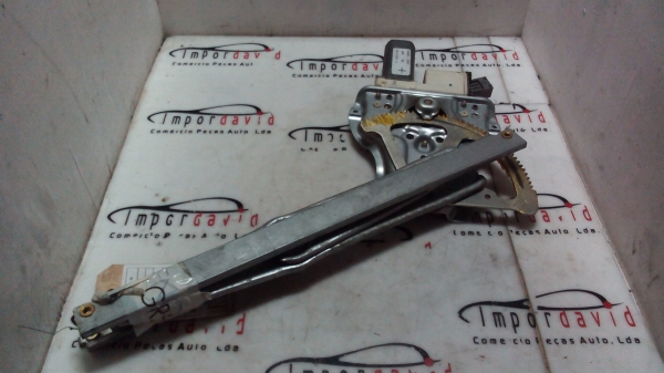 Elevador Frente Dto Electrico TOYOTA AVENSIS (T25_) | 03 - 08 (20203755).