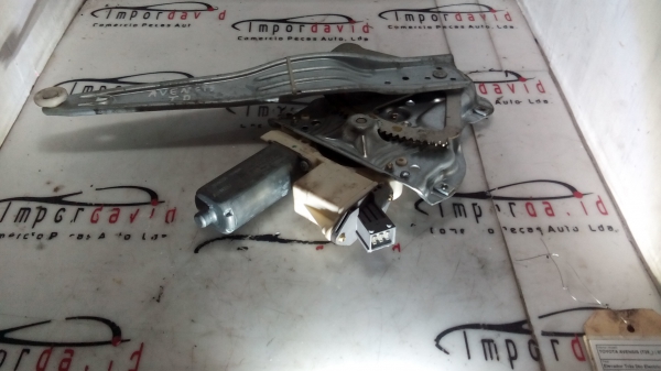 Elevador Trás Dto Electrico TOYOTA AVENSIS (T25_) | 03 - 08 (20203779).