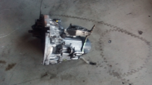 Caixa Velocidades / Kit Embraiagem RENAULT 19 I Chamade (L53_) | 88 - 92 (20203923).