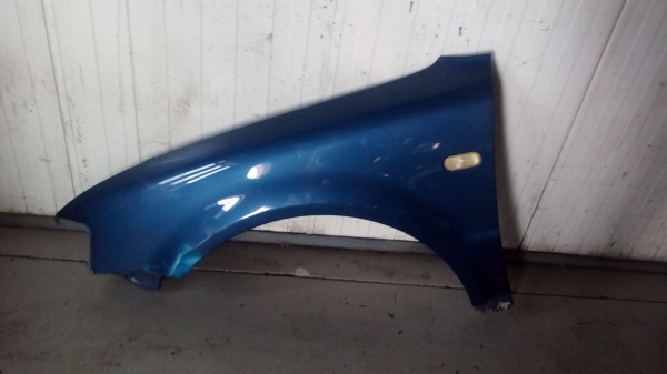 Guarda Lamas Esq VOLKSWAGEN PASSAT (3B2) | 96 - 00 (20203927).