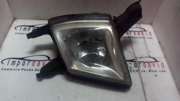 Farol de Nevoeiro Dir. PEUGEOT 407 SW (6E_) | 04 - (20204039).