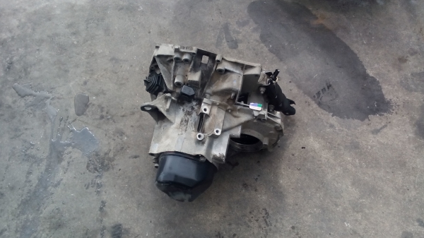 Caixa Velocidades / Kit Embraiagem RENAULT CLIO I (B/C57_, 5/357_) | 90 - 98 (20204118).