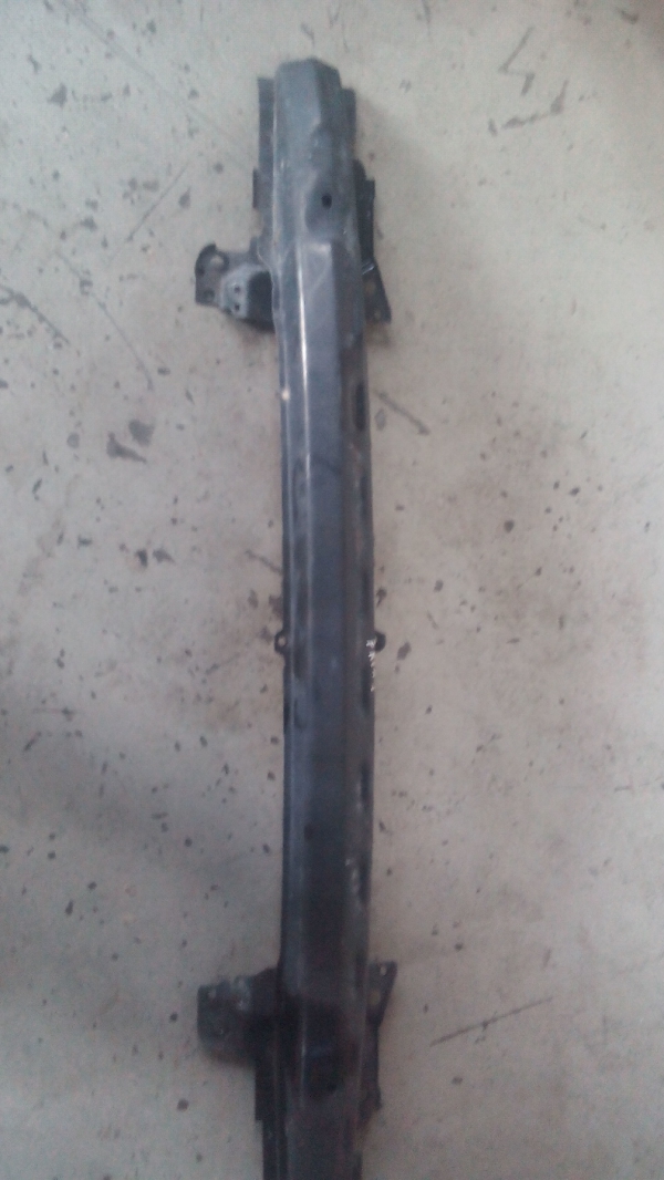 Reforço Parachoques Frt VOLKSWAGEN GOLF IV (1J1) | 97 - 05 (20204609).