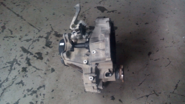 Caixa Velocidades / Kit Embraiagem SKODA FABIA | 06 - 14 (20204743).