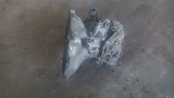Caixa Velocidades / Kit Embraiagem OPEL COMBO (71_) | 94 - 01 (20204909).
