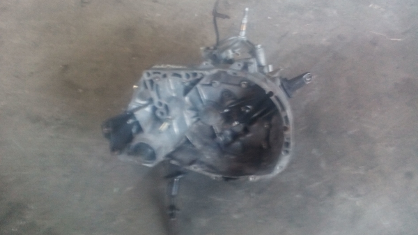 Caixa Velocidades / Kit Embraiagem RENAULT CLIO II Caixa (SB0/1/2_) | 98 - (20204913).