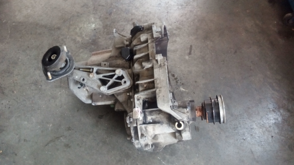 Caixa Velocidades / Kit Embraiagem RENAULT CLIO I (B/C57_, 5/357_) | 90 - 98 (20205099).