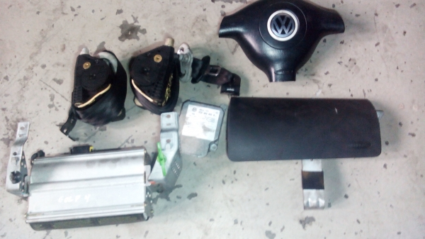 Kit Air Bags VOLKSWAGEN GOLF IV (1J1) | 97 - 05 (20205171).