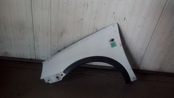 Guarda Lamas Esq OPEL CORSA C Caixa (F08, W5L) | 00 - (20205548).