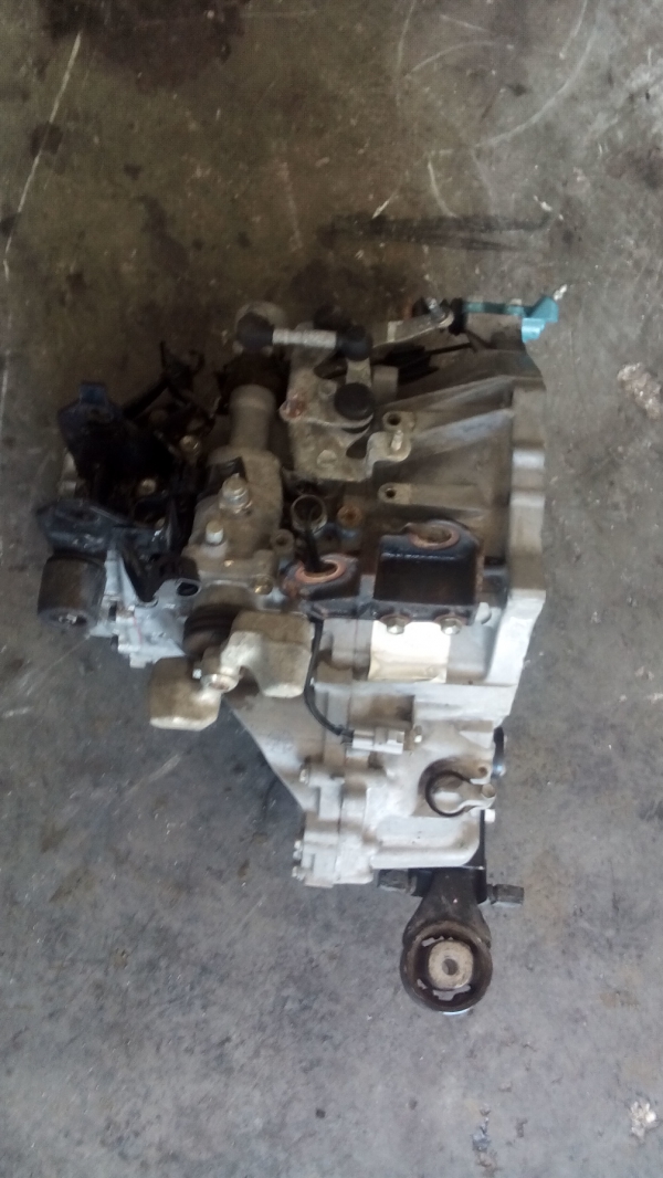 Caixa Velocidades / Kit Embraiagem TOYOTA YARIS (SCP1_, NLP1_, NCP1_) | 99 - 05 (20205752).