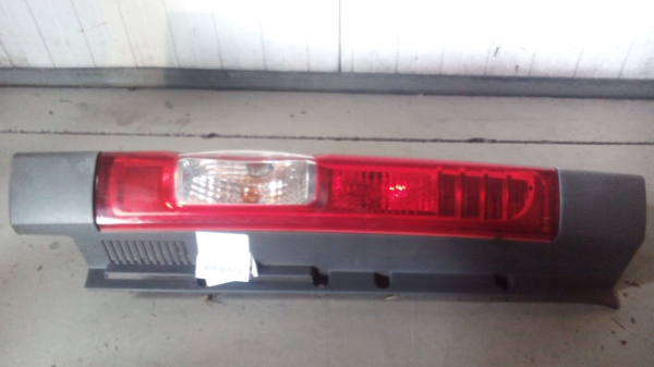 Farolim Stop Esq RENAULT TRAFIC II Caixa (FL) | 01 - (20206018).