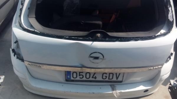 Tampa da Mala OPEL ASTRA H | 04 - (20206343).