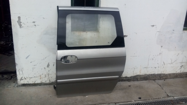 Porta Lateral Dir KIA CARNIVAL I (UP) | 99 - 01 (20206396).