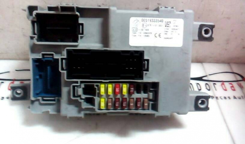 Caixa dos Fusíveis FIAT PANDA (312) | 12 - (20206563).