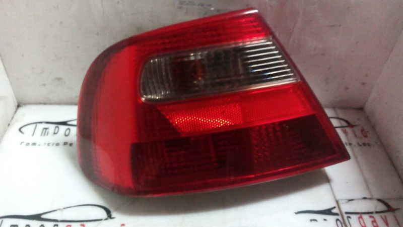 Farolim Stop Esq MITSUBISHI CARISMA (DA_) | 95 - 06 (20206641).