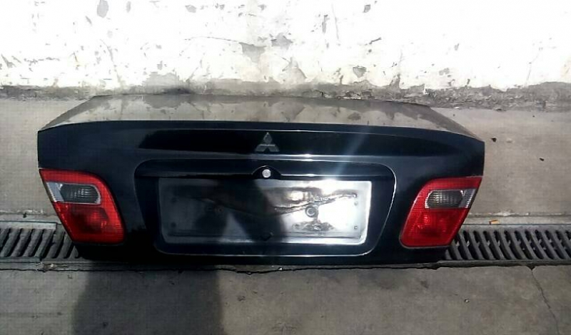 Tampa da Mala MITSUBISHI CARISMA (DA_) | 95 - 06 (20206655).