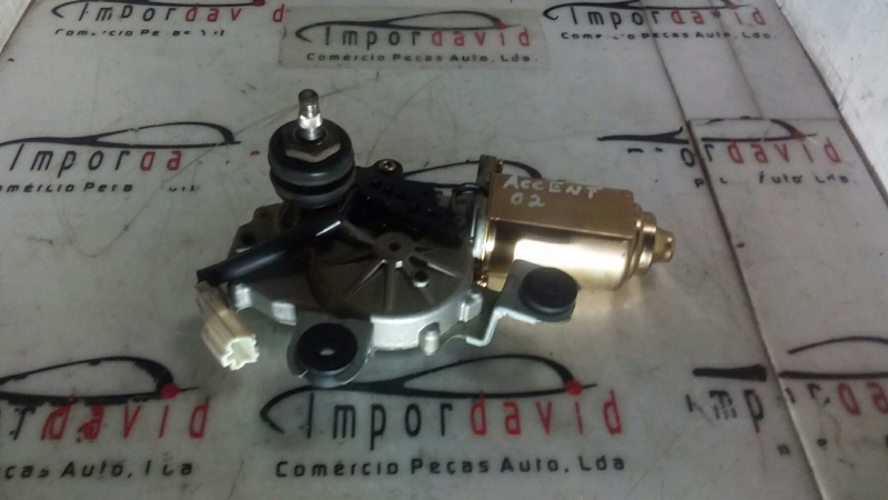 Motor Limpa Vidros Trás HYUNDAI ACCENT três volumes (LC) | 99 - 05 (20206710).