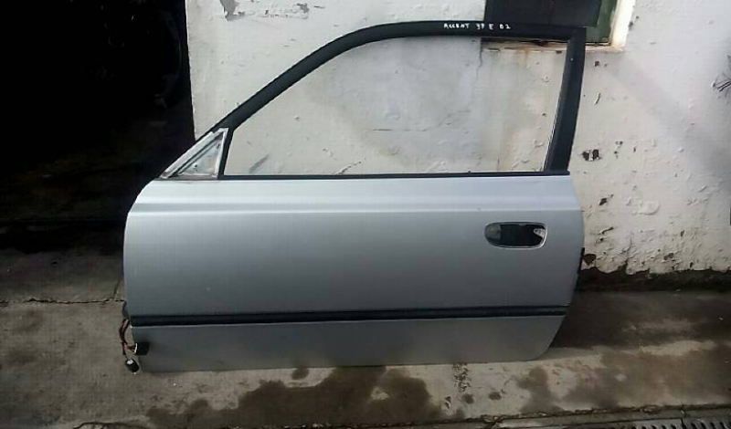 Porta Frente Esq HYUNDAI ACCENT três volumes (LC) | 99 - 05 (20206865).