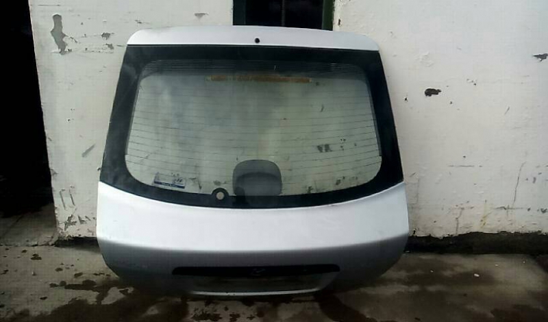 Tampa da Mala HYUNDAI ACCENT três volumes (LC) | 99 - 05 (20206867).