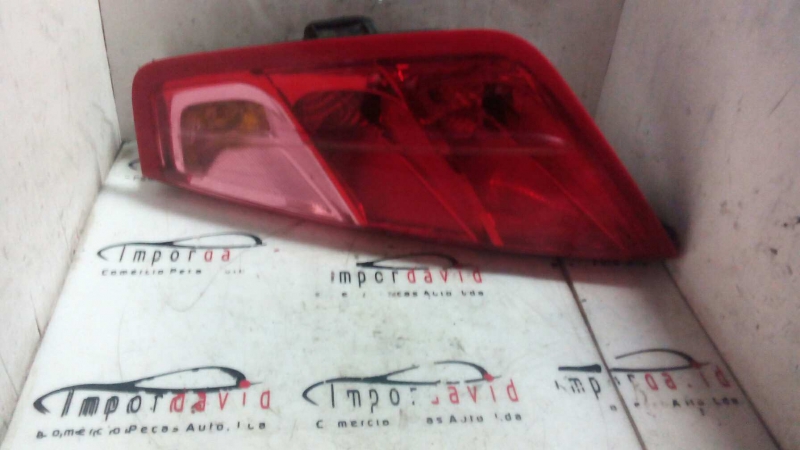 Farolim Stop Dto FIAT PUNTO / GRANDE PUNTO (199) | 05 - (20207099).
