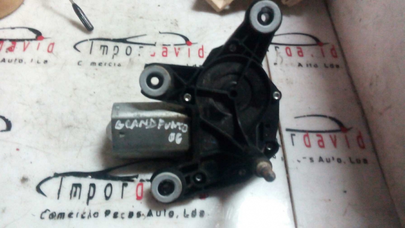 Motor Limpa Vidros Trás FIAT PUNTO / GRANDE PUNTO (199) | 05 - (20207142).