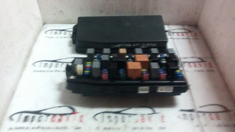 Caixa dos Fusíveis CHEVROLET CAPTIVA (C100, C140) | 06 - (20207174).