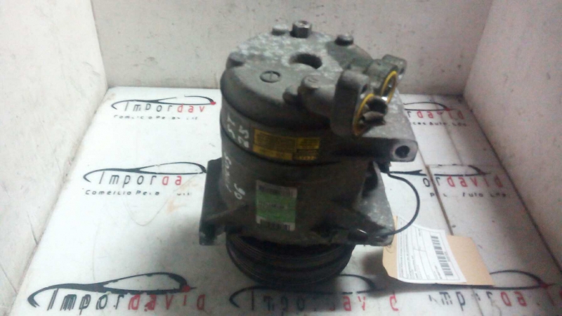 Compressor do Ar condicionado FORD FOCUS II três volumes (DA_) | 05 - (20207239).