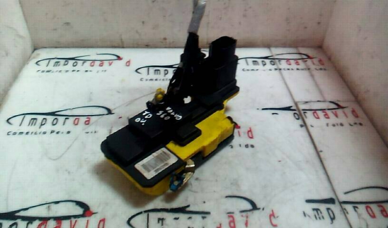 Fecho da Porta Trás Dto VOLVO S60 | 00 - 10 (20207409).