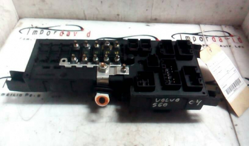 Caixa dos Fusíveis VOLVO S60 | 00 - 10 (20207812).