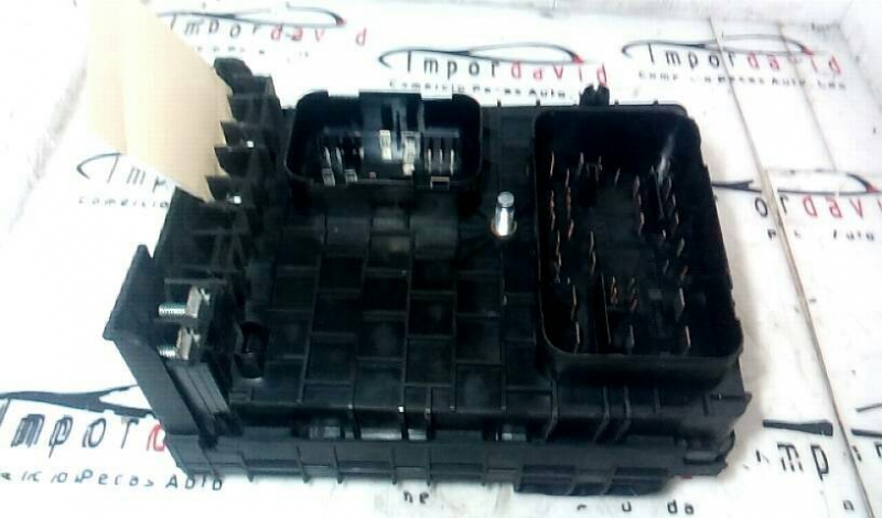 Caixa dos Fusíveis VOLKSWAGEN GOLF V (1K1) | 03 - 09 (20207903).