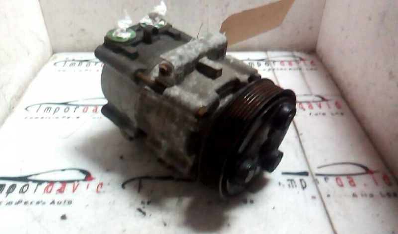 Compressor do Ar condicionado FORD FIESTA V (JH_, JD_) | 01 - 10 (20207983).