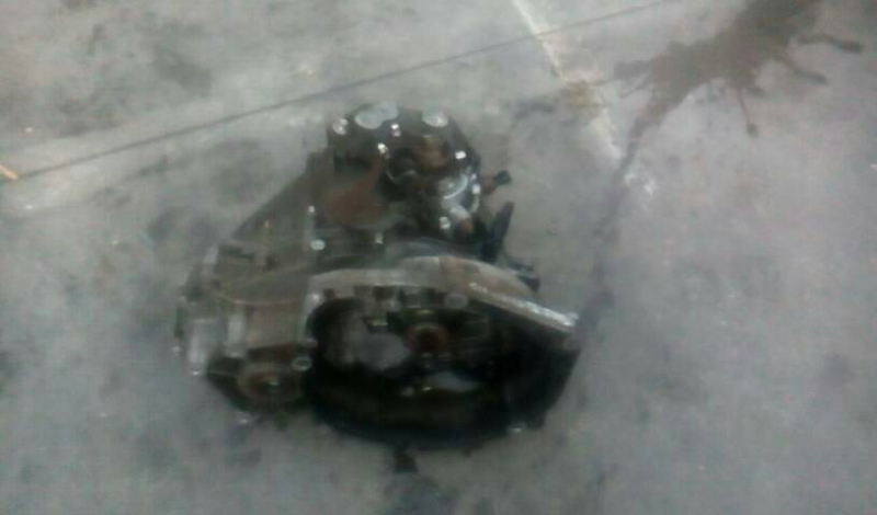 Caixa Velocidades / Kit Embraiagem SAAB 9-3 (YS3D) | 98 - 03 (20208070).