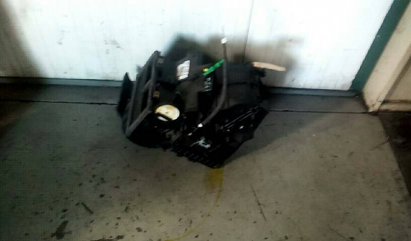 Caixa de chaufagem FORD FOCUS II (DA_) | 04 - (20209071).