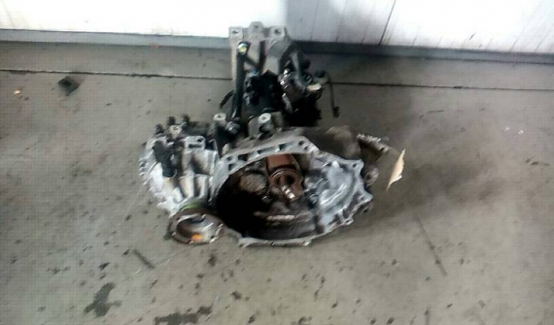 Caixa Velocidades / Kit Embraiagem AUDI TT (8N3) | 98 - 06 (20209077).